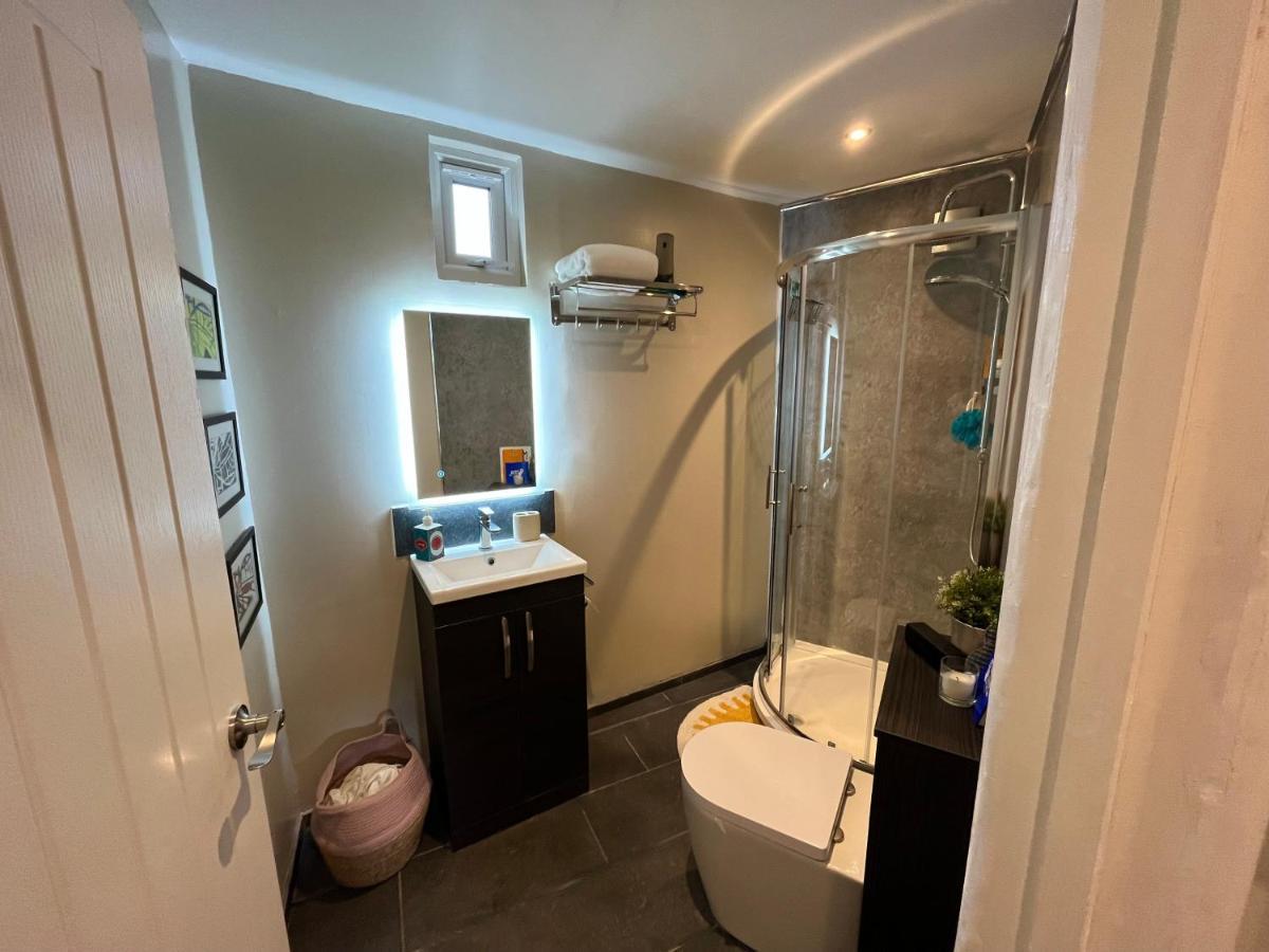 Modern, Gr Floor 1 Bed, Bathroom, Garden & Private Entry With Free Parking CBG Exterior foto